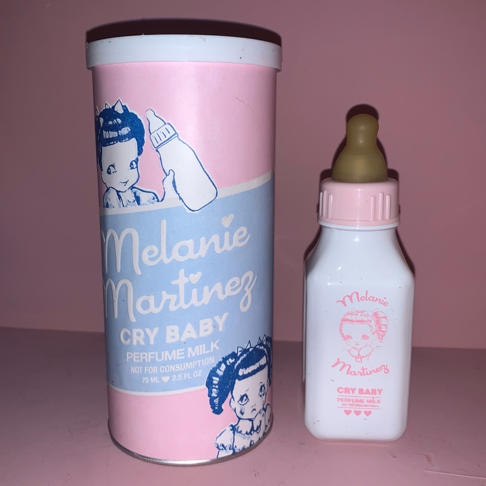 Melanie martinez crybaby bottle